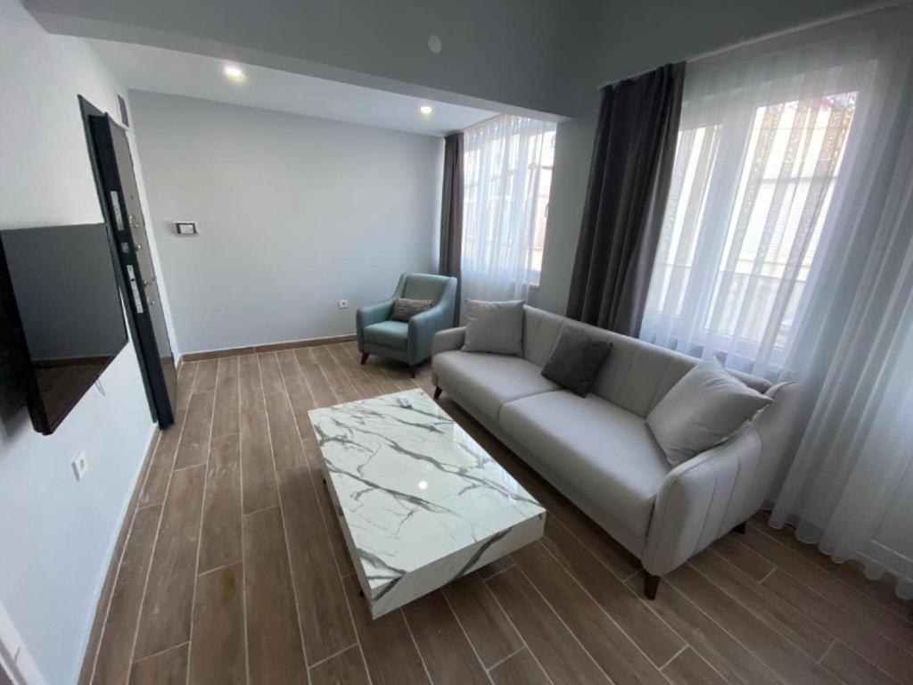 Lara'S Suite Анталия Екстериор снимка